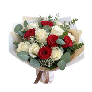 ramo de 15 rosas en colores blanco y rojo